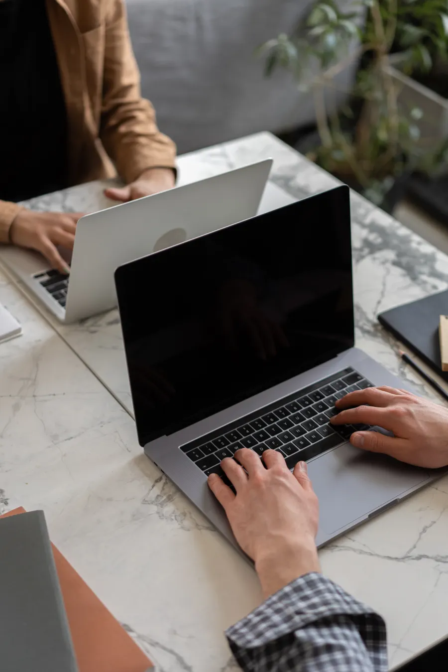 Illustrative image for laptops sourcing